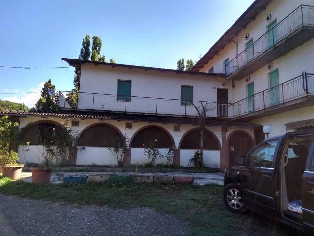 Locale Commerciale in vendita a Unione dei comuni del Frignano, Pavullo Nel Frignano