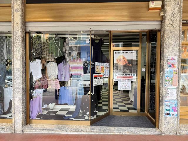 Locale Commerciale in vendita a Ciarena, Piemonte