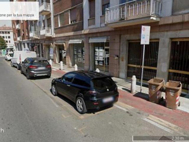 Locale Commerciale in vendita a Piacenza, Reggio Emilia