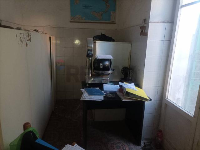 Locale Commerciale in vendita a Porta a Terra, Piombino