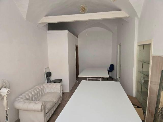 Locale Commerciale in vendita a San Pantaleo, Pistoia