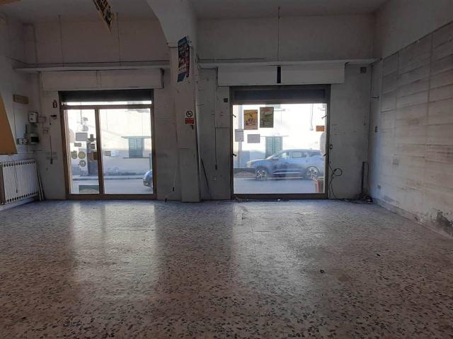 Locale Commerciale in vendita a Gello, Pistoia