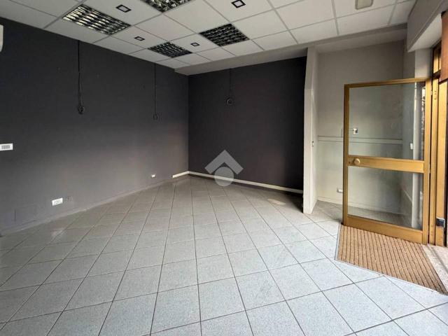 Locale Commerciale in vendita a Podenzano, Reggio Emilia