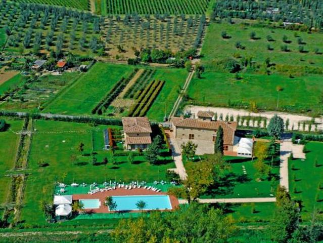 Locale Commerciale in vendita a Unione di Comuni Valdarno e Valdisieve, Pontassieve