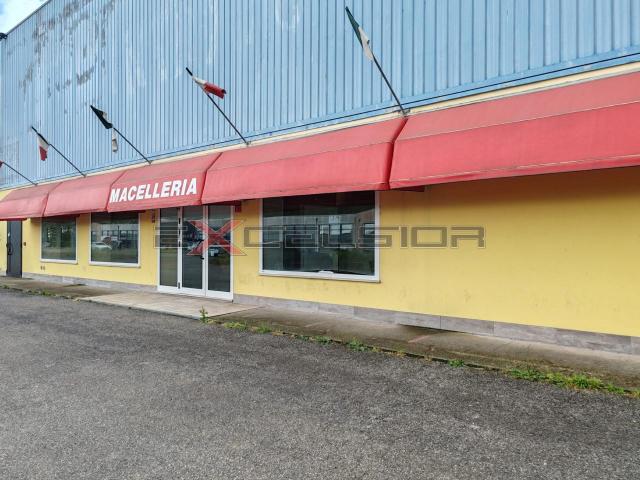 Locale Commerciale in vendita a Porto Viro, Veneto