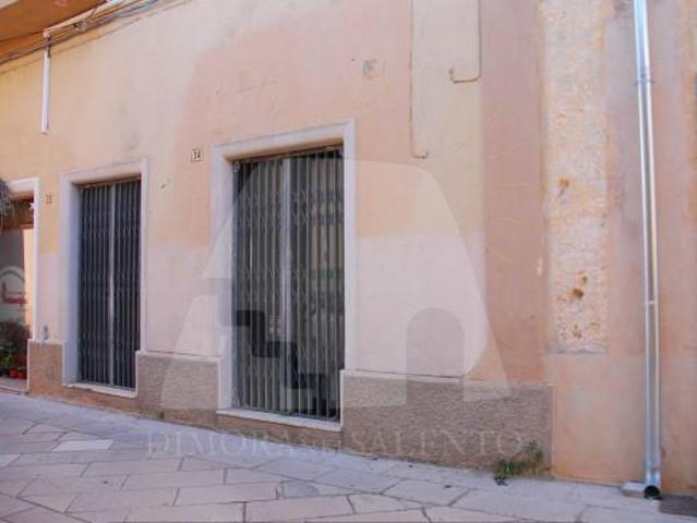 Locale Commerciale in vendita a Presicce, Puglia