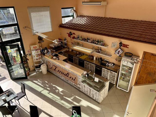 Locale Commerciale in vendita a Rio, Toscana