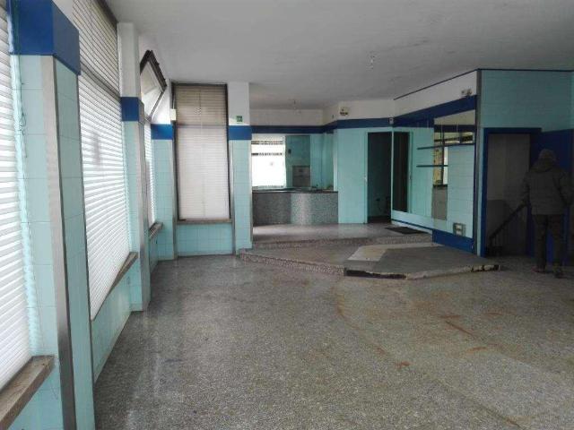 Locale Commerciale in vendita a Comunità Alto Garda e Ledro, Riva