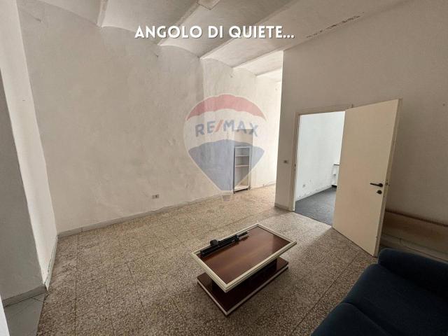 Locale Commerciale in vendita a Roccastrada, Grosseto