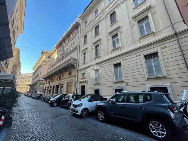 Locale Commerciale in vendita a Municipio Roma I, Roma Capitale