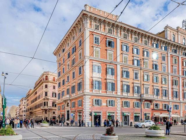 Locale Commerciale in vendita a Municipio Roma I, Roma Capitale