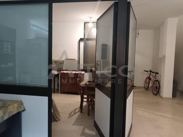 Locale Commerciale in vendita a Commenda, Rovigo