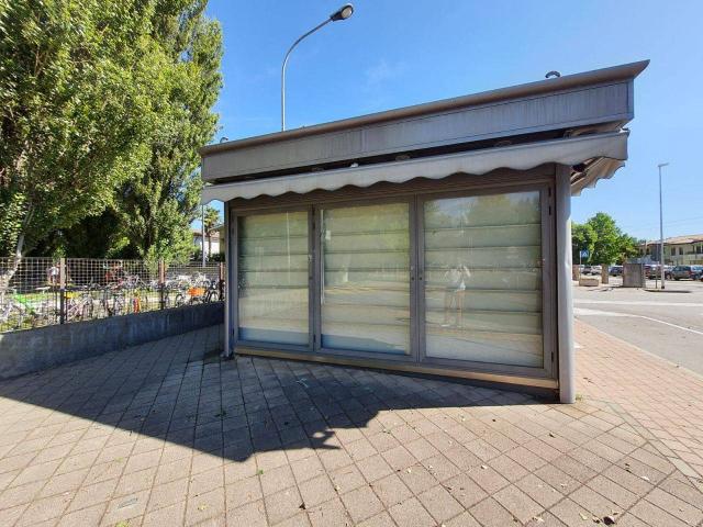 Locale Commerciale in vendita a Rovigo, Veneto