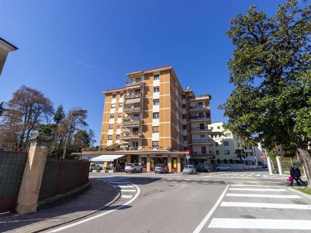 Locale Commerciale in vendita a Sacile, Friuli-Venezia Giulia