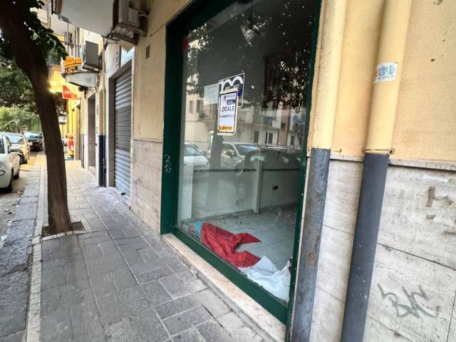 Locale Commerciale in vendita a Pastena, Salerno