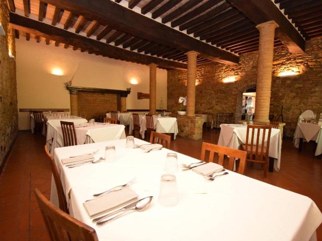 Locale Commerciale in vendita a Scipione Castello, Salsomaggiore Terme