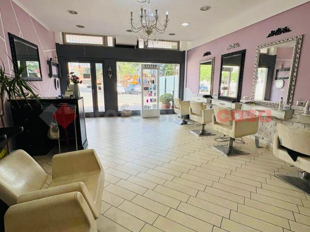 Locale Commerciale in vendita a Pantano Marino, San Felice Circeo