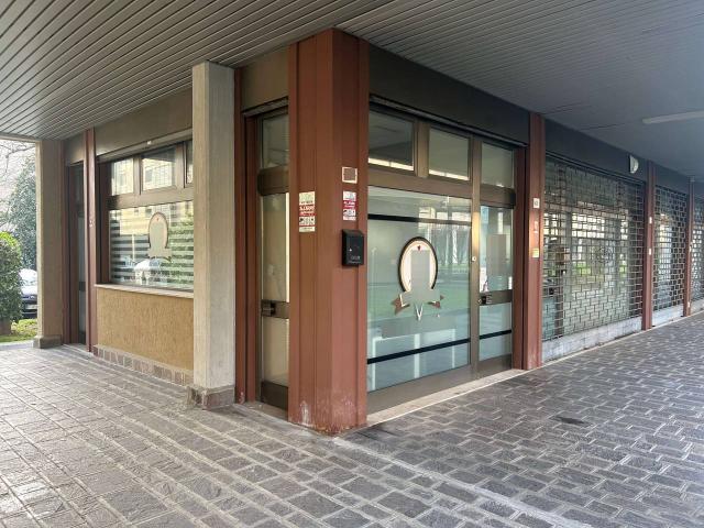 Locale Commerciale in vendita a Cicogna, San Lazzaro