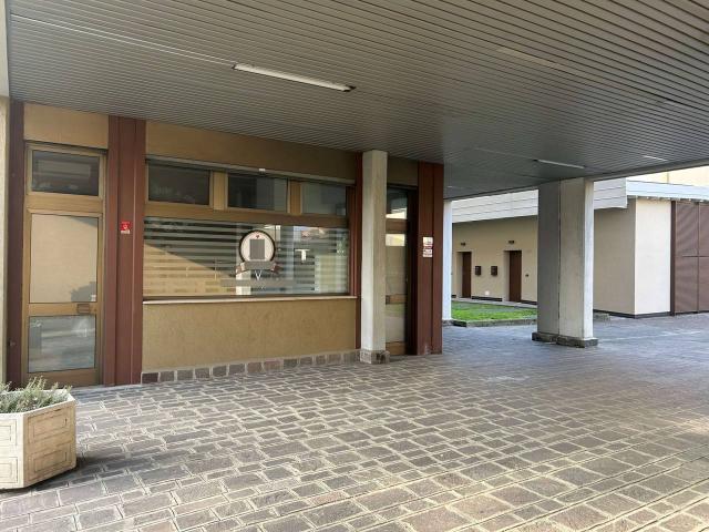 Locale Commerciale in vendita a Cicogna, San Lazzaro