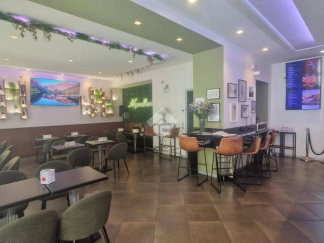 Locale Commerciale in vendita a Case Nuove, San Martino Buon Albergo