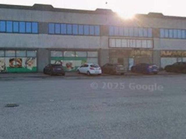 Locale Commerciale in vendita a San Paolo, Lombardia