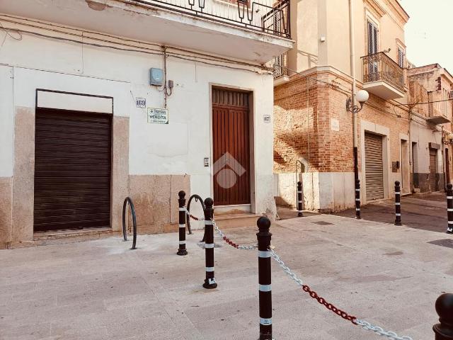 Locale Commerciale in vendita a Puglia, Foggia