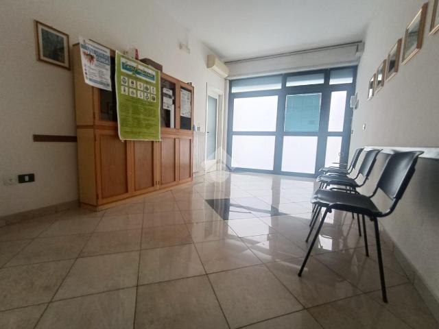 Locale Commerciale in vendita a Puglia, Foggia