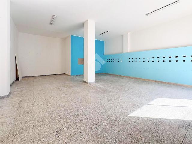 Locale Commerciale in vendita a San Severo, Foggia