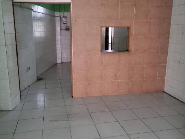 Locale Commerciale in vendita a Scafati, Campania