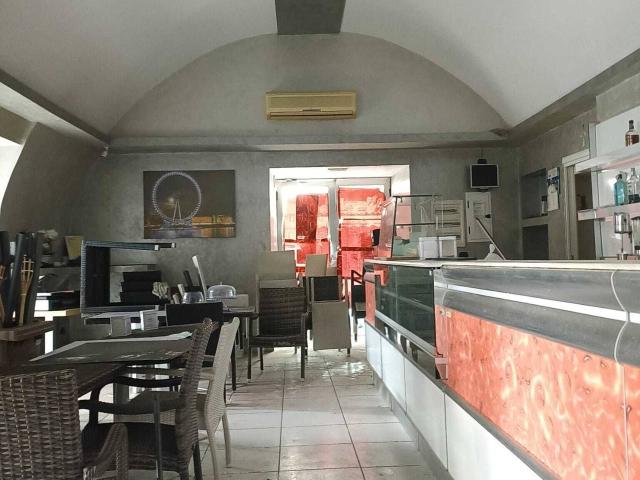Locale Commerciale in vendita a Scafati, Campania