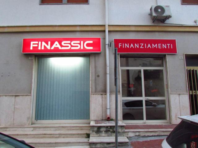 Locale Commerciale in vendita a Perriera, Sciacca