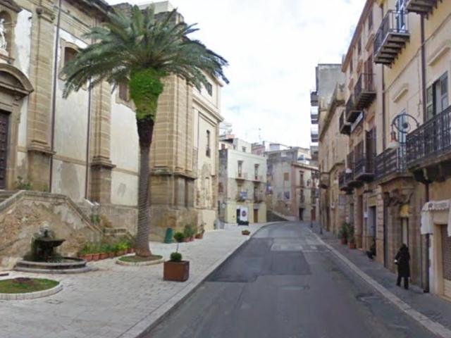 Locale Commerciale in vendita a Perriera, Sciacca