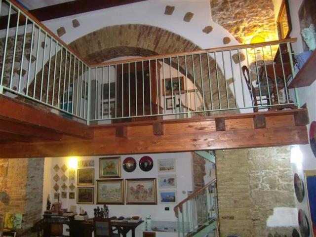 Locale Commerciale in vendita a Perriera, Sciacca