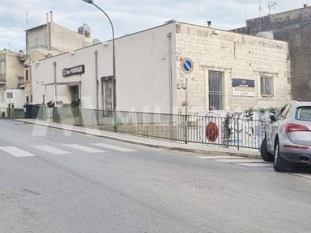 Locale Commerciale in vendita a Balata, Cava D'aliga