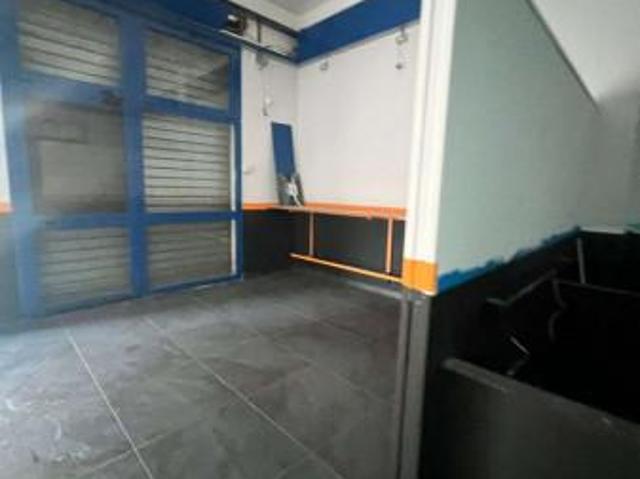 Locale Commerciale in vendita a Scisciano, Campania