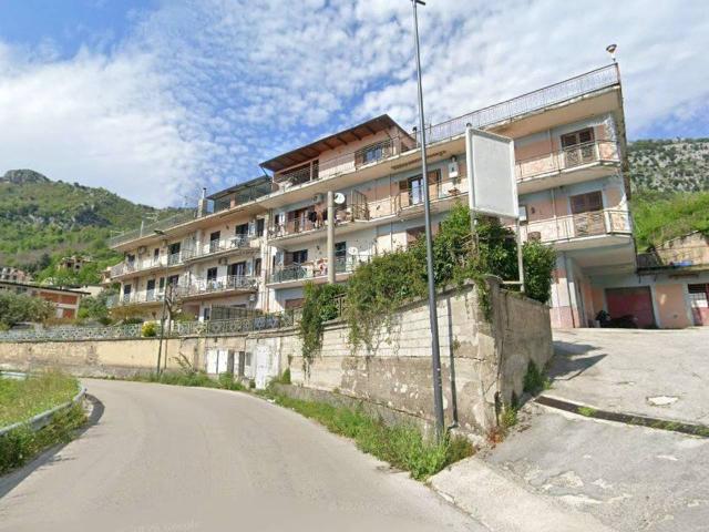 Ufficio in vendita a Solofra, Campania