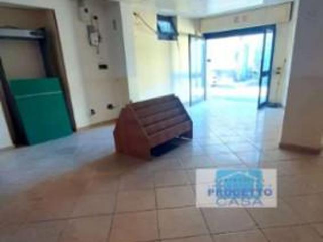 Locale Commerciale in vendita a Borgo Casamale, Somma Vesuviana