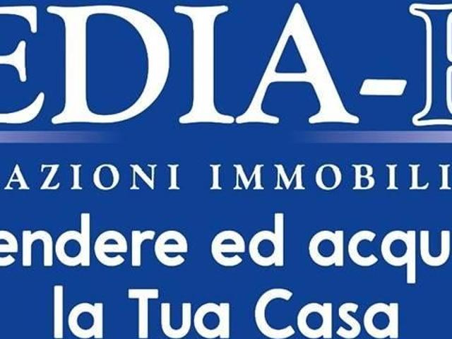 Locale Commerciale in vendita a Borgo Rivo, Terni