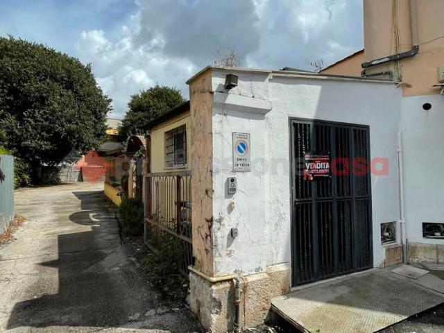 Locale Commerciale in vendita a Borgo Cipollata, Terracina