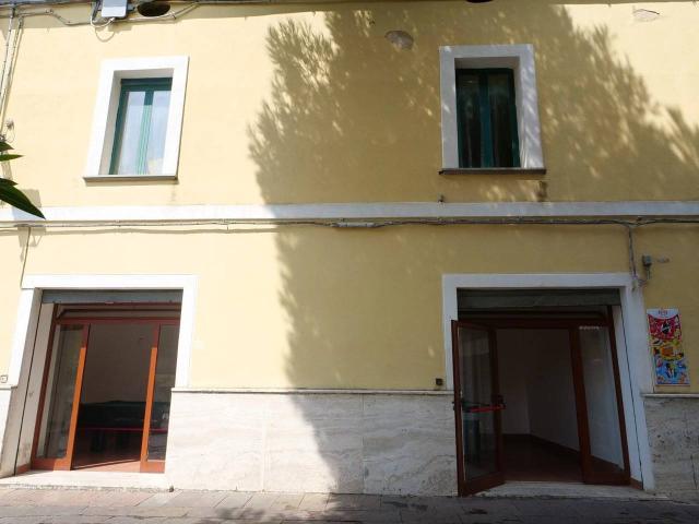 Locale Commerciale in vendita a Torchiara