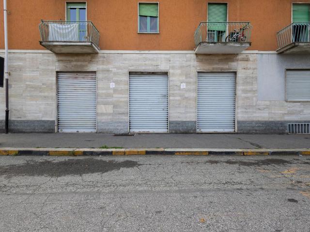 Locale Commerciale in vendita a Circoscrizione 7, Piemonte