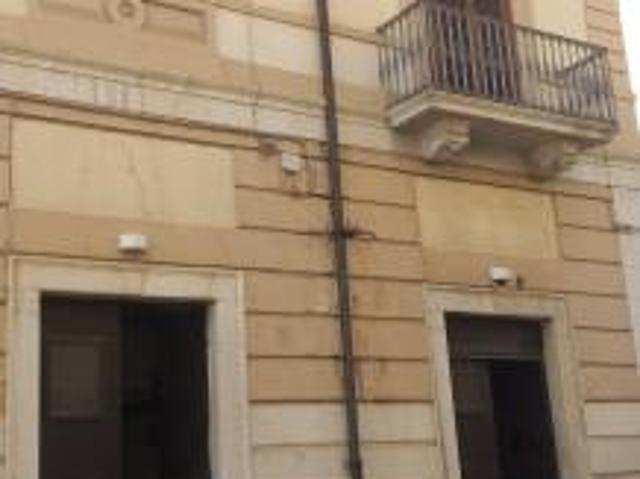 Locale Commerciale in vendita a Puglia, Barletta-andria-trani