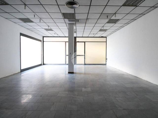 Locale Commerciale in vendita a Treviglio, Lombardia