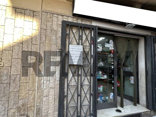 Locale Commerciale in vendita a Valenzano San Lorenzo, Puglia