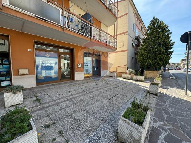 Locale Commerciale in vendita a Centro Storico, Vasto