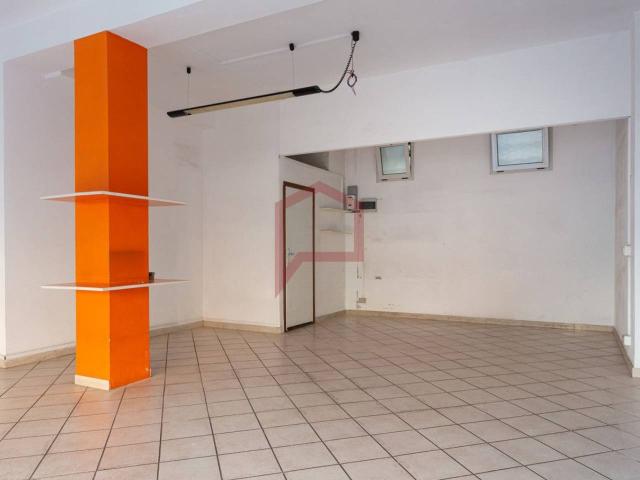 Locale Commerciale in vendita a Mestre-Carpenedo, Venezia