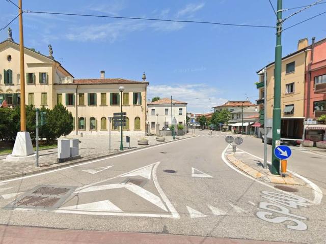 Locale Commerciale in vendita a Favaro Veneto, Venezia