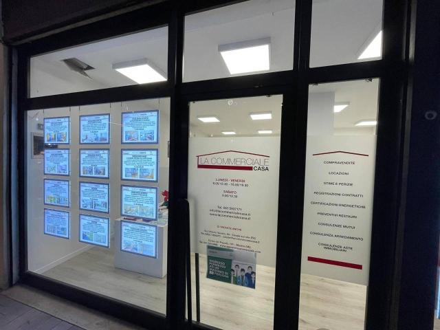 Locale Commerciale in vendita a Venezia