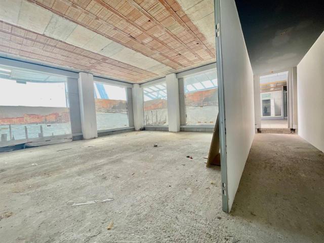 Locale Commerciale in vendita a Venezia