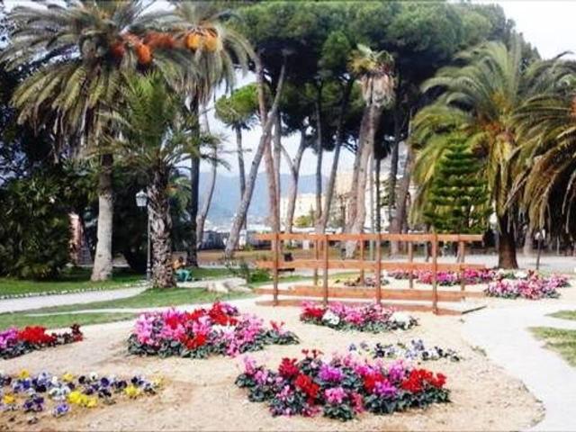 Locale Commerciale in vendita a Ventimiglia, Liguria